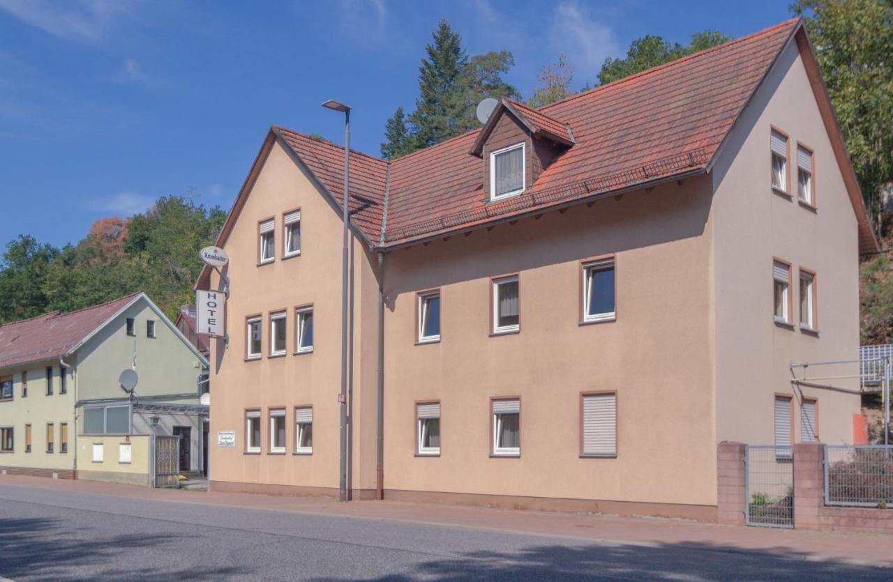 Motel Zum Taunus Ziegenberg Esterno foto